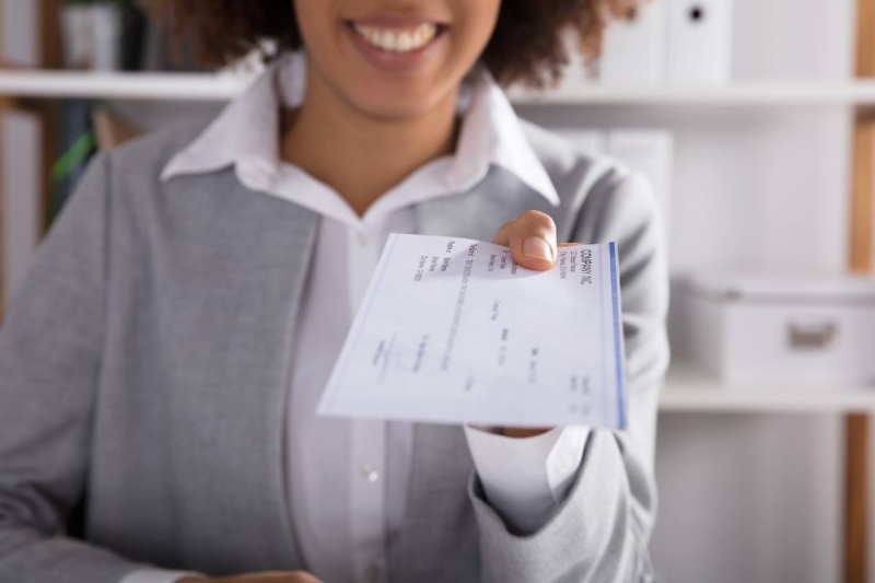 Important Tasks For Your Minneapolis Business’s Year-End Payroll